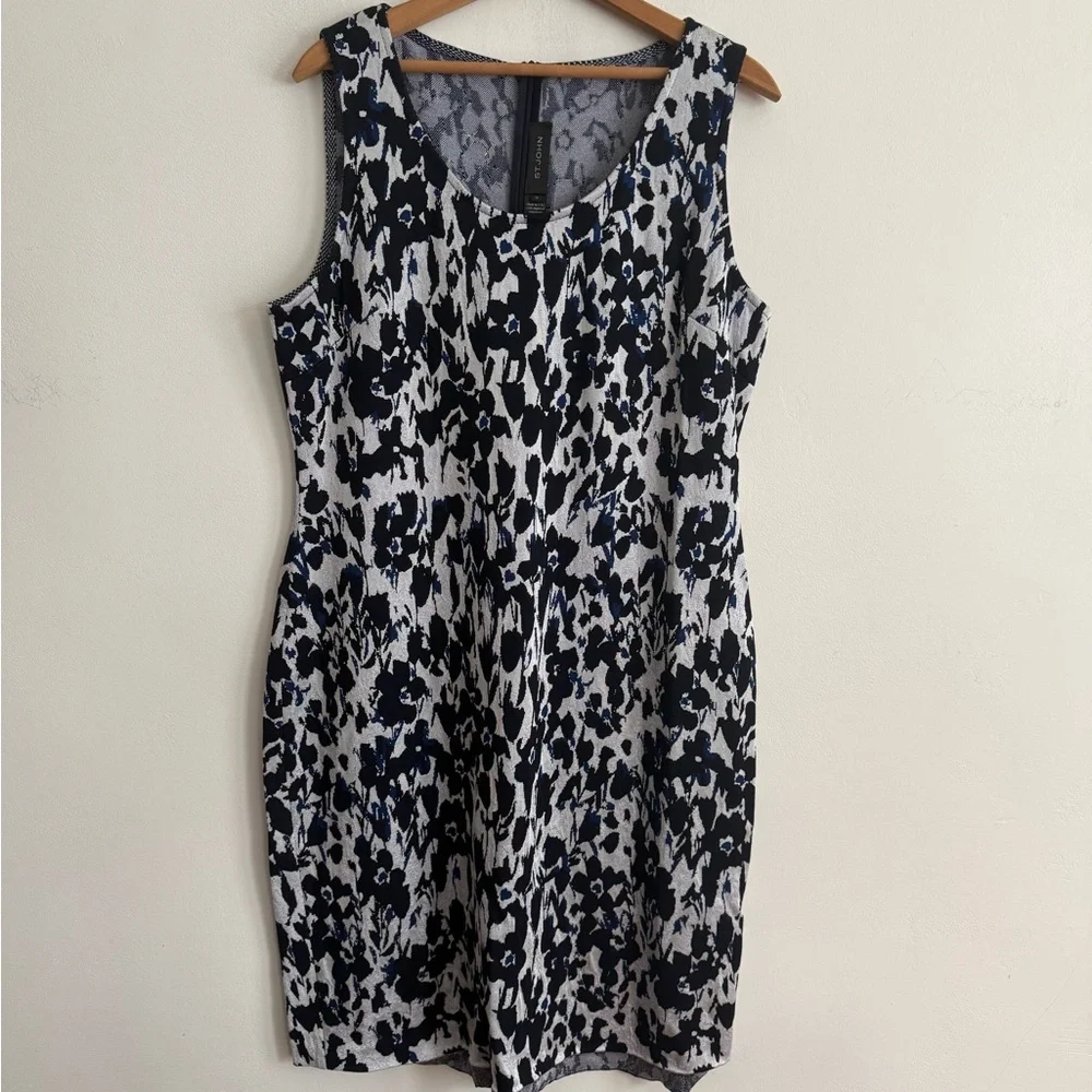 St. John Sleeveless Jacquard Sheath Dress Abstract Floral Print Size 14 - Picture 2 of 9